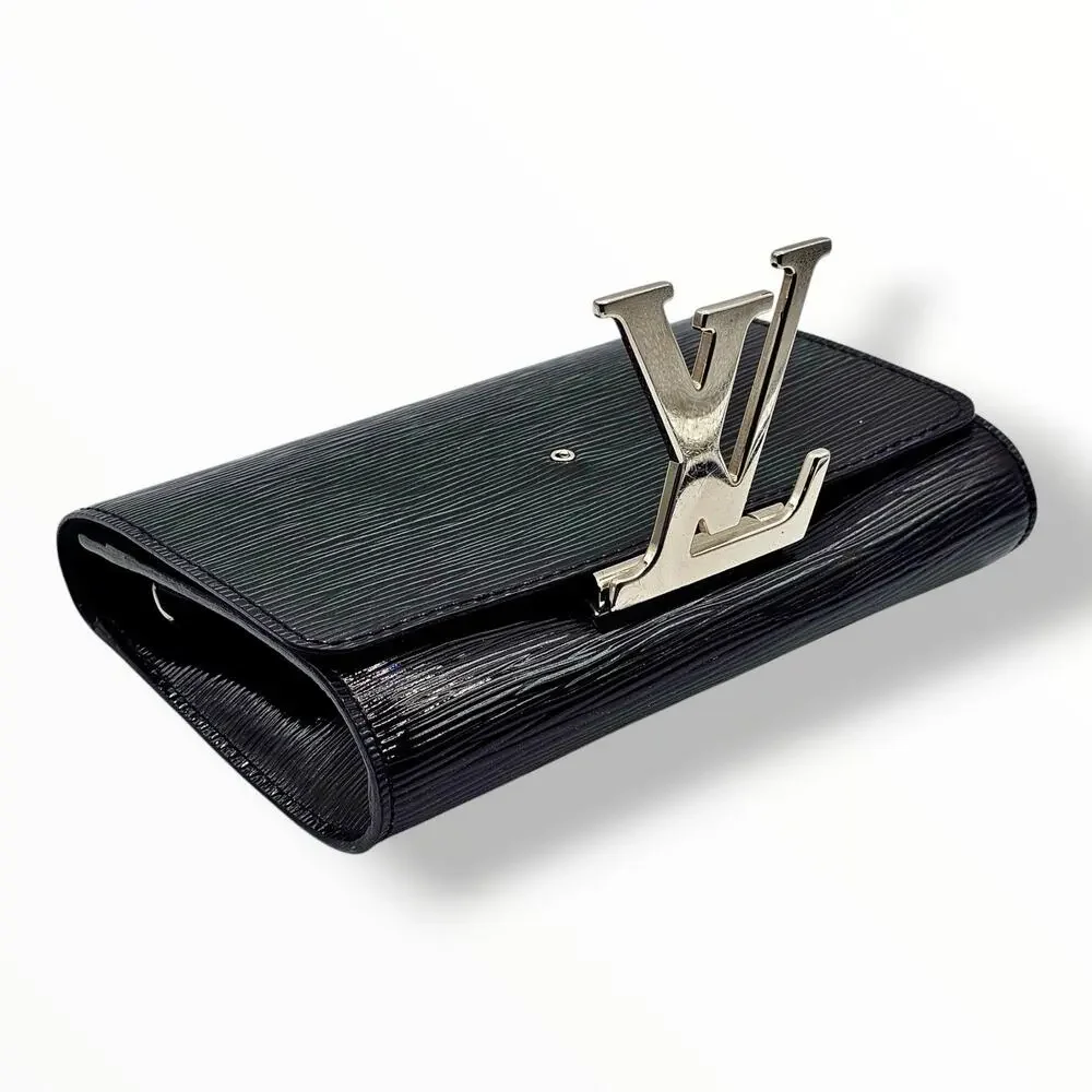 Louise MM Epi Electric Black Patent Leather Crossbody Clutch clean
